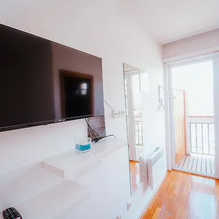 Magnus - Free Parking Apartmanhotel Szarajevó