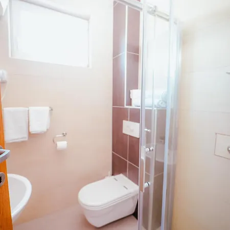 Magnus - Free Parking 3* Szarajevó