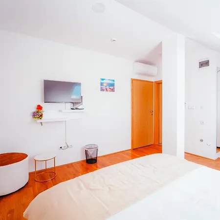 Apartmanhotel Magnus - Free Parking