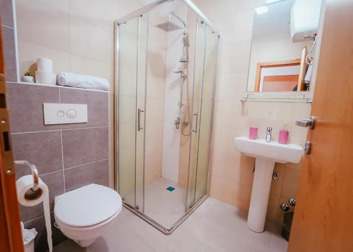 Aparthotel Magnus - Free Parking